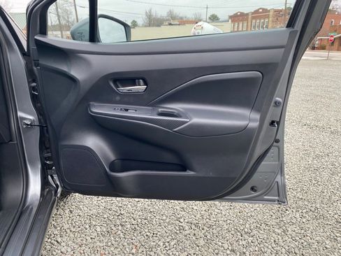 Used 2025 Nissan Versa SV image 21