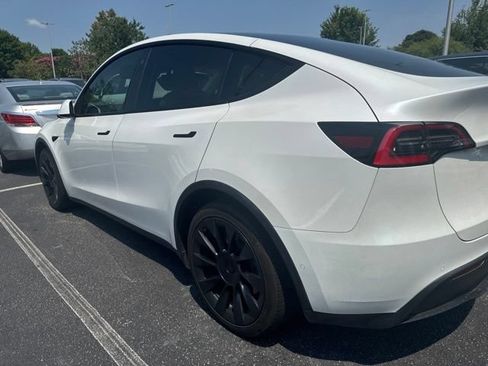 Used 2021 Tesla Model Y Long Range AWD/4WD image 9