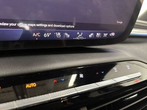 Certified 2026 Buick Enclave Avenir w/ Super Cruise Package AWD/4WD image 33