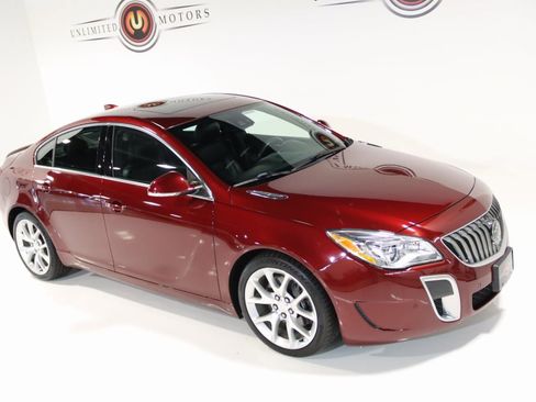 Used 2017 Buick Regal GS w/ Driver Confidence Package #2 image 5