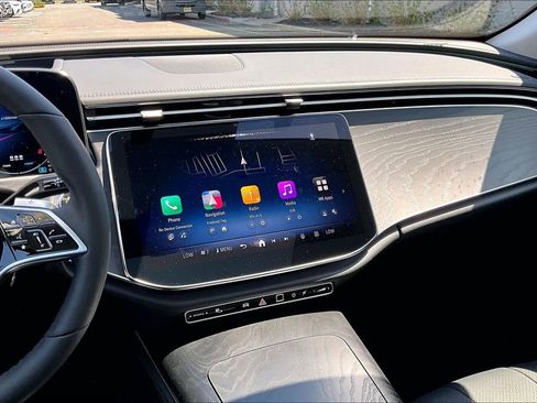 New 2026 Mercedes-Benz E 350 4MATIC Sedan image 7