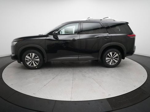 Certified 2025 Nissan Pathfinder SL image 25