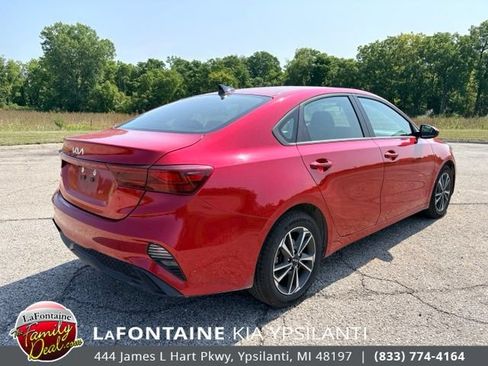 Used 2024 Kia Forte LXS FWD image 5