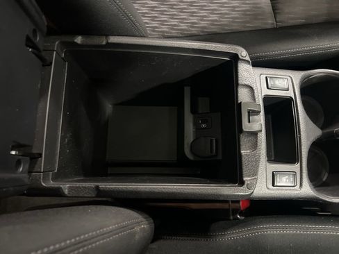 Certified 2020 Nissan Rogue SV w/ Sun & Sound Touring Package image 28