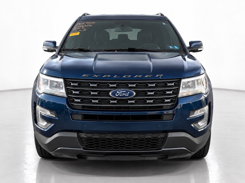 Certified 2017 Ford Explorer XLT w/ Equipment Group 202A AWD/4WD image 3
