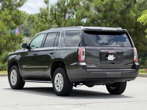 Used 2018 GMC Yukon SLE w/ Convenience Package AWD/4WD image 10