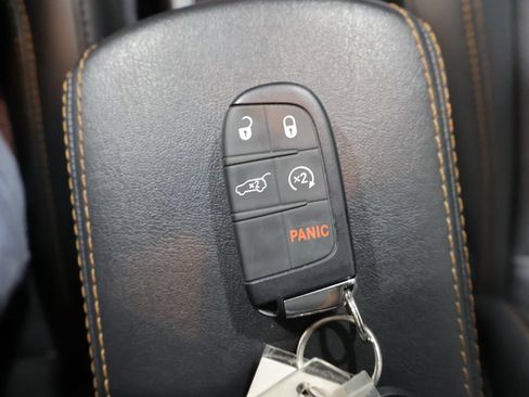 Used 2020 Jeep Compass Limited w/ Rear Convenience Group AWD/4WD image 25
