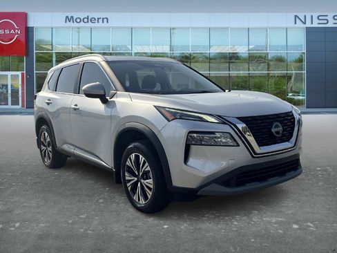 Certified 2023 Nissan Rogue SV w/ SV Premium B Package FWD image 3