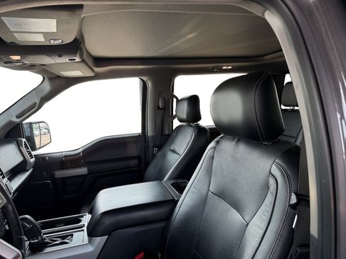 Used 2017 Ford F150 Lariat RWD image 10