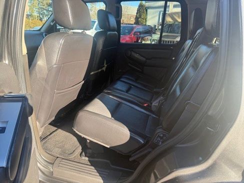 Used 2007 Mercury Mountaineer Premier image 7