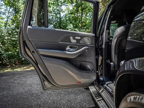 Used 2021 Mercedes-Benz GLS 63 AMG 4MATIC image 11