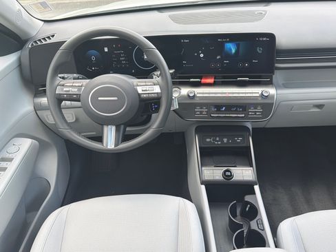 Certified 2025 Hyundai Kona SEL FWD image 23