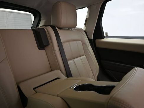 Used 2019 Land Rover Range Rover Sport HSE AWD/4WD image 16
