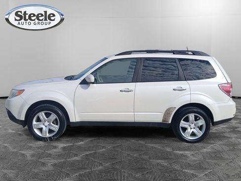 Used 2010 Subaru Forester 2.5X Premium image 2