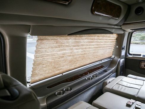 Used 2023 Chevrolet Express 2500 Extended image 38