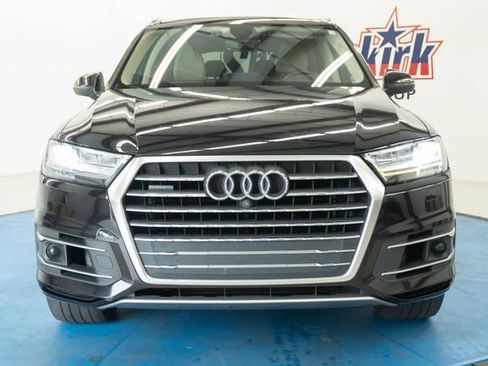 Used 2018 Audi Q7 3.0T Prestige w/ Prestige Package AWD/4WD image 30