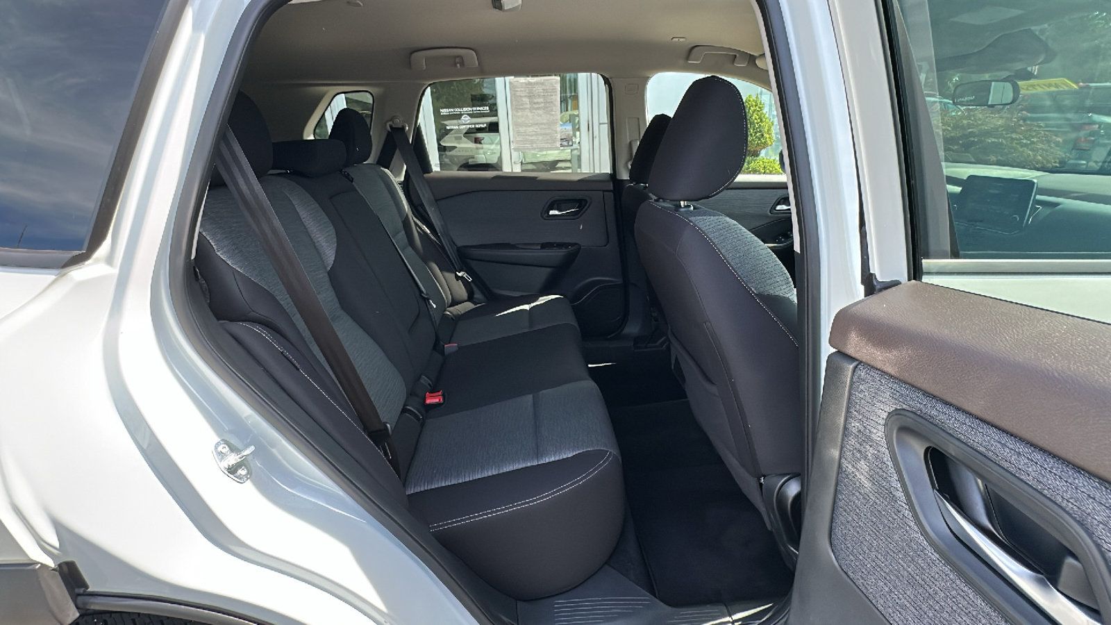 Certified 2023 Nissan Rogue SV AWD/4WD image 23