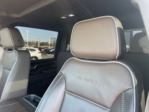 Used 2024 GMC Sierra 2500 Denali w/ Denali Reserve Package image 22