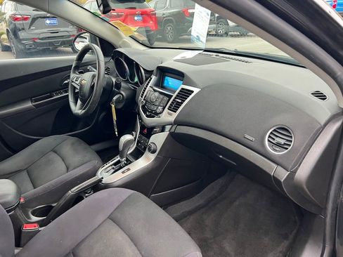 Used 2015 Chevrolet Cruze LT image 26