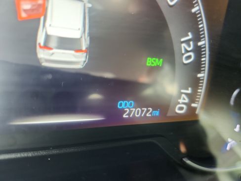 Used 2023 Toyota RAV4 XLE Premium AWD/4WD image 11