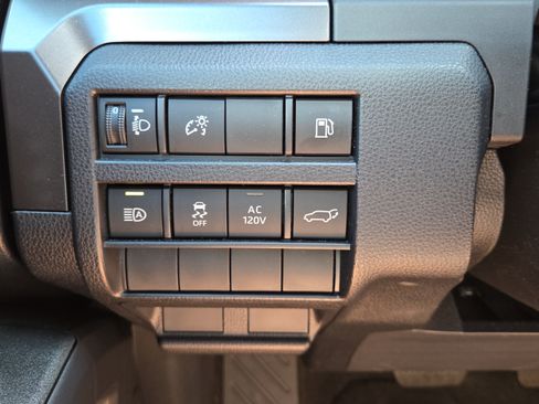 Certified 2026 Toyota 4Runner TRD Off-Road Premium AWD/4WD image 18