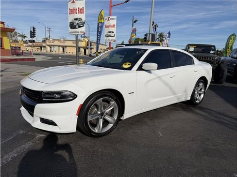 Used 2018 Dodge Charger R/T image 51