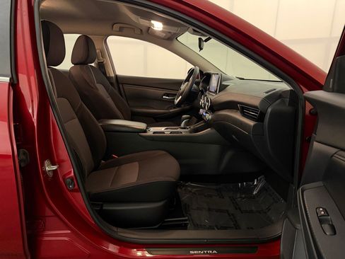 Used 2020 Nissan Sentra SV w/ Trunk Package image 29