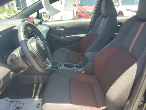 Used 2026 Toyota Corolla SE FWD image 19