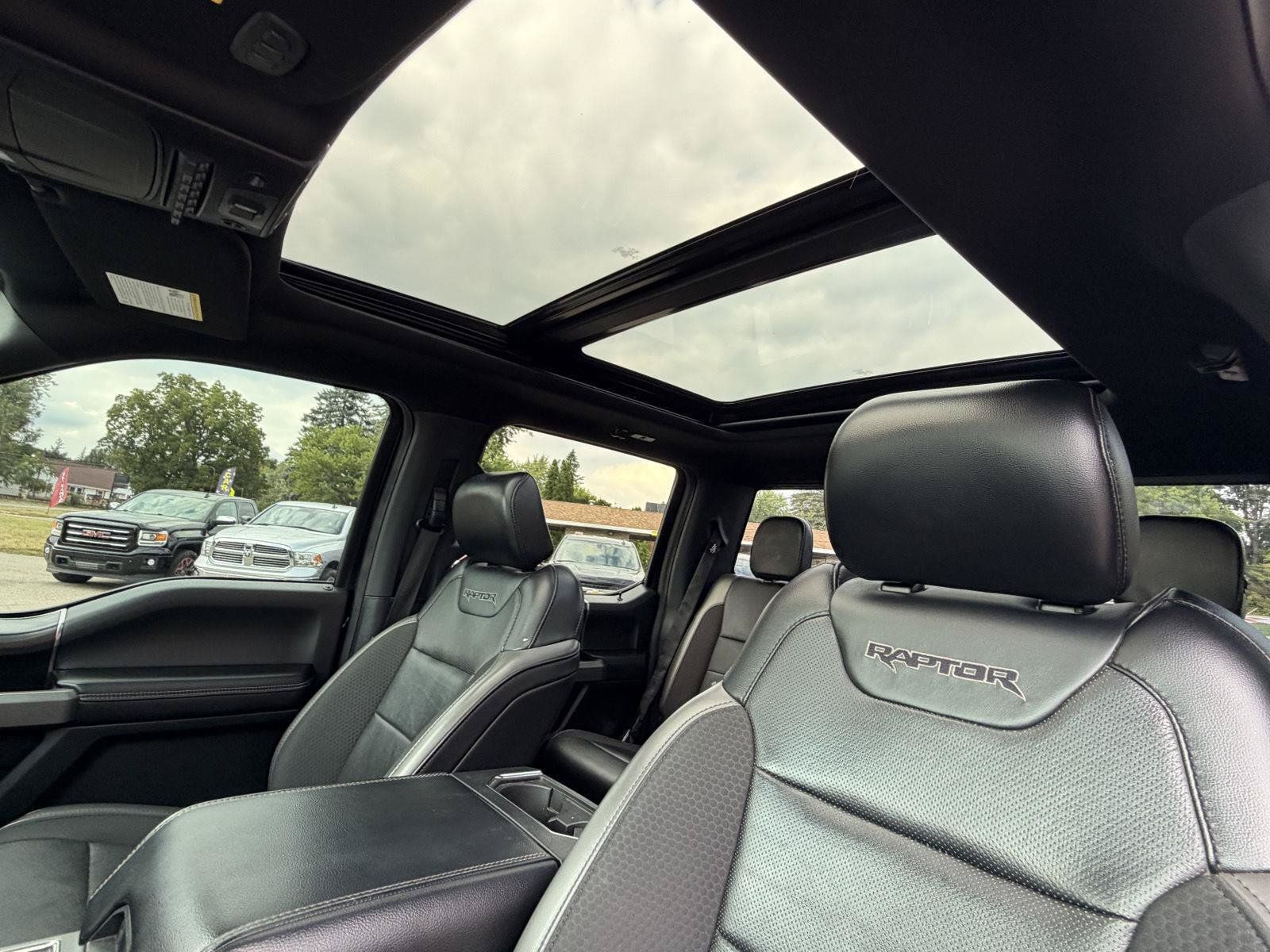 Used 2019 Ford F150 Raptor w/ Equipment Group 802A Luxury AWD/4WD image 23