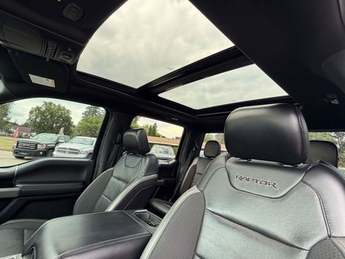 Used 2019 Ford F150 Raptor w/ Equipment Group 802A Luxury AWD/4WD image 23