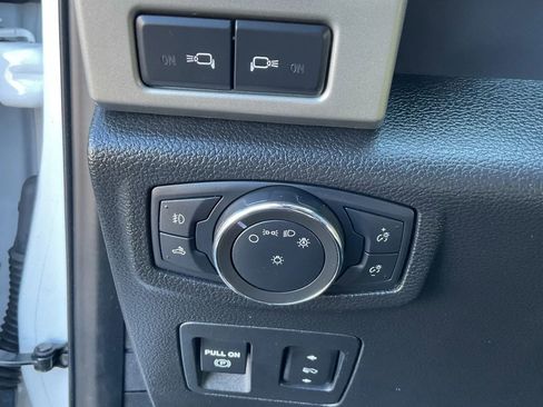 Used 2020 Ford F150 Lariat w/ Equipment Group 502A Luxury image 38