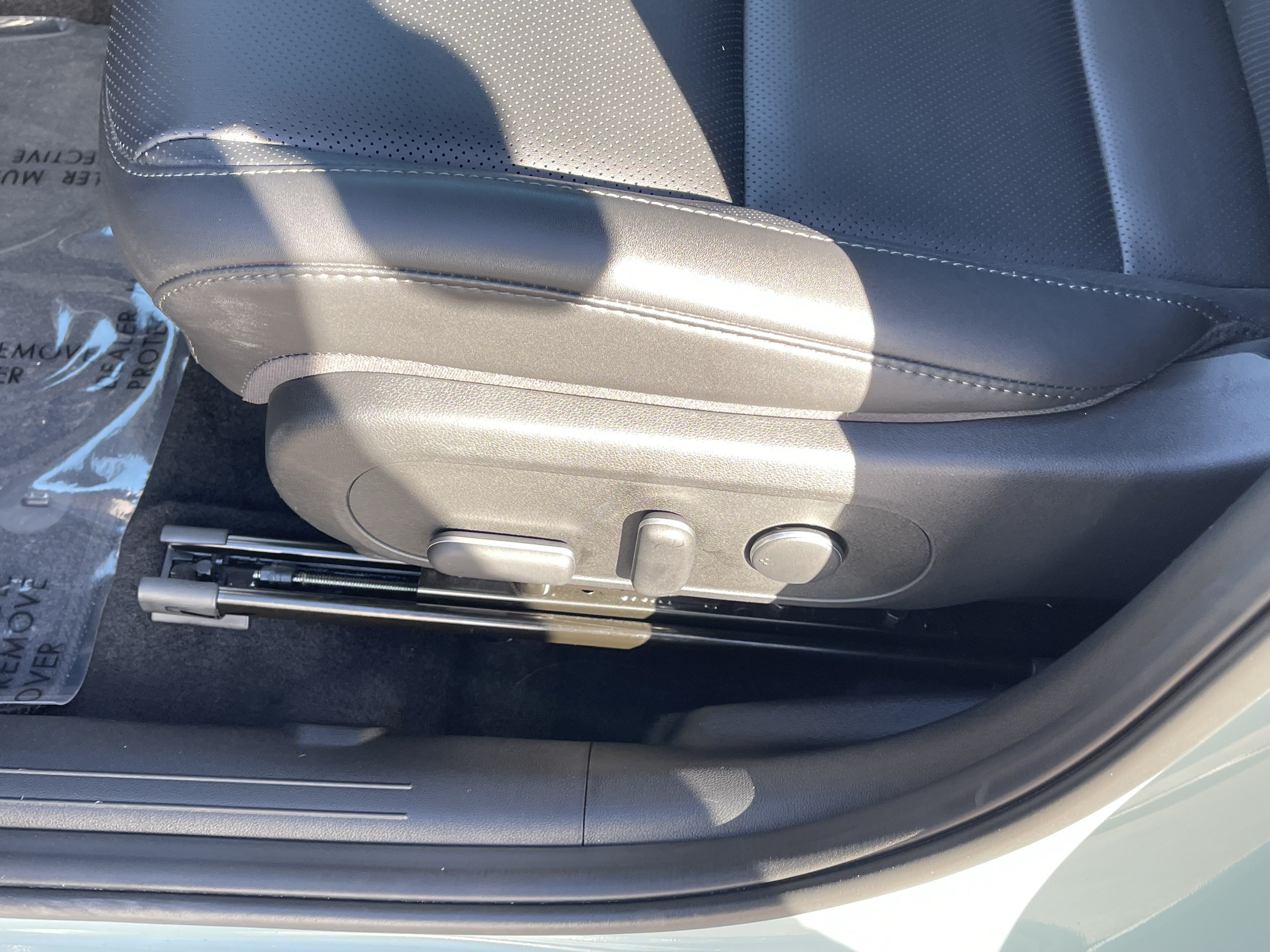 Certified 2025 Hyundai Kona Limited FWD image 20