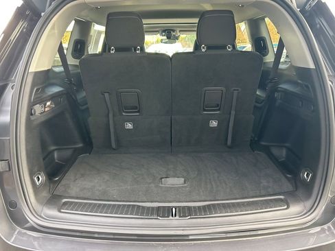 Used 2022 Jeep Grand Cherokee L Laredo w/ Luxury Tech Group I image 38