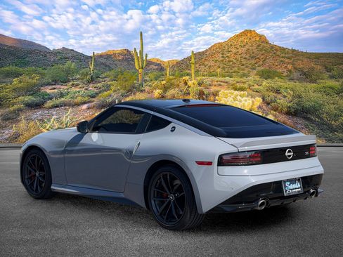 Used 2024 Nissan Z Performance w/ Floor Mat Package RWD image 7