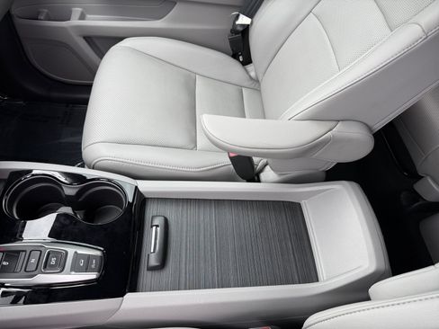 Used 2019 Honda Pilot Elite image 14