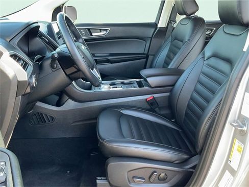 Used 2022 Ford Edge SEL image 13
