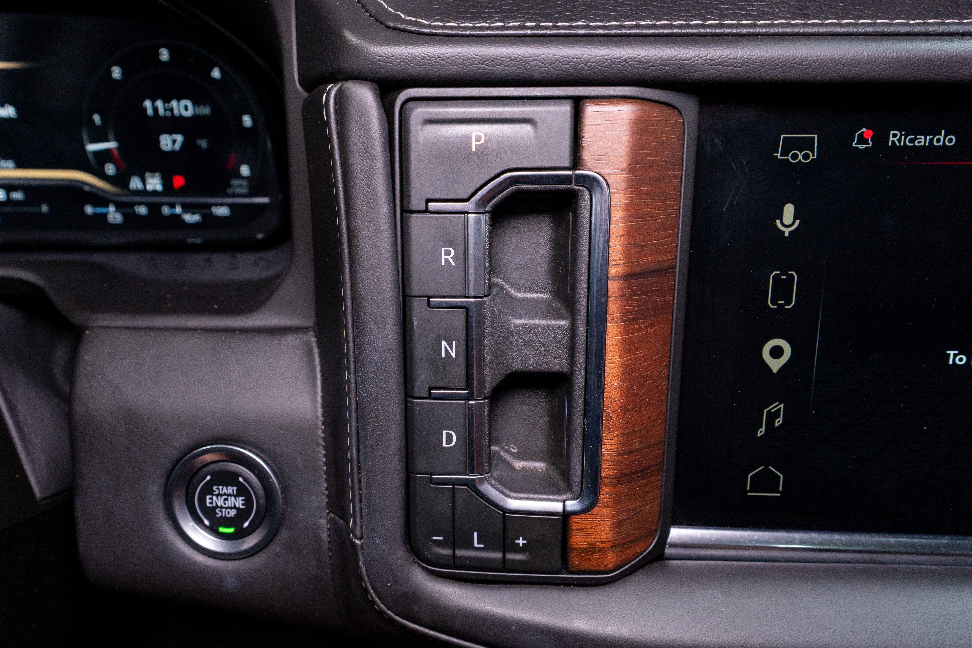 Used 2024 GMC Yukon Denali Ultimate AWD/4WD image 26