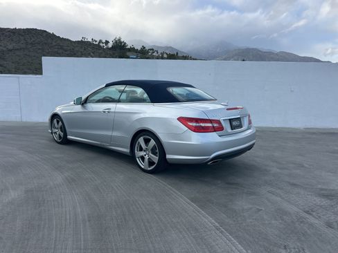 Used 2011 Mercedes-Benz E 550 Cabriolet image 7