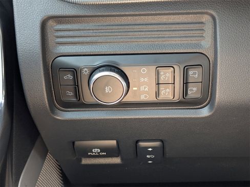 New 2025 Ford F250 Platinum image 22