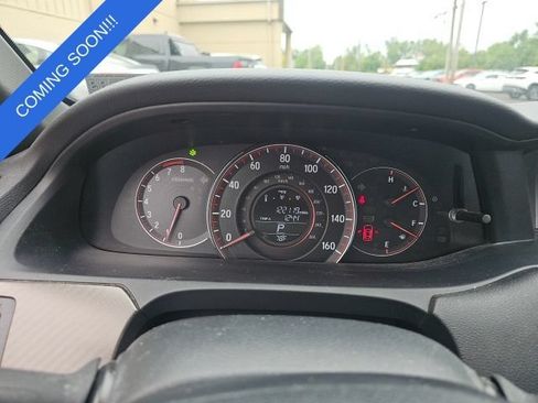 Used 2017 Honda Accord Sport image 11
