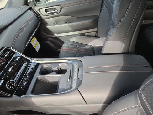 New 2026 Nissan Armada PRO-4X AWD/4WD image 33