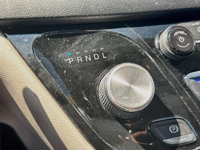 Used 2019 Chrysler Pacifica Touring-L FWD image 21