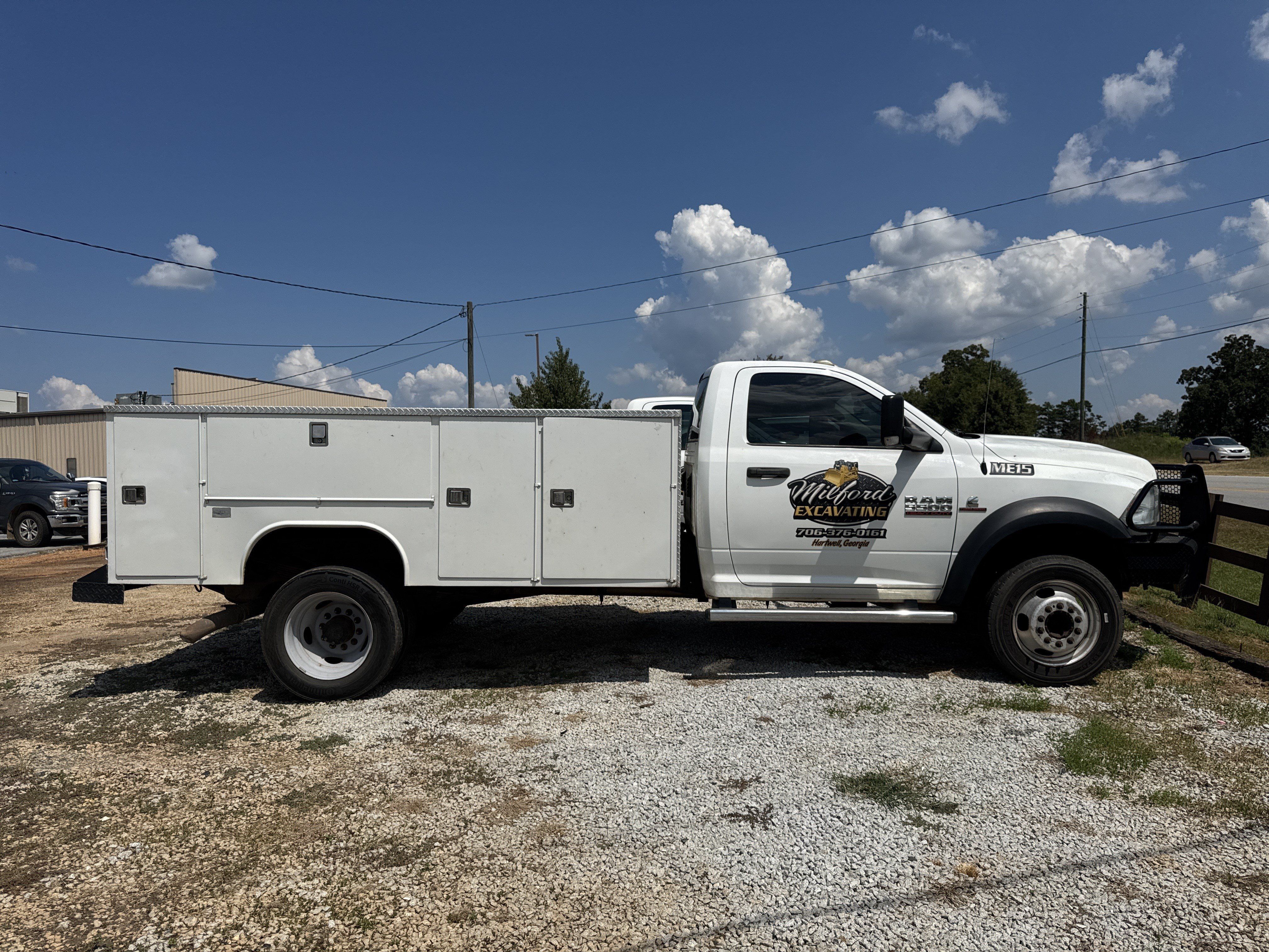 Used 2015 RAM 5500 Tradesman w/ Power & Remote Entry Group AWD/4WD image 1