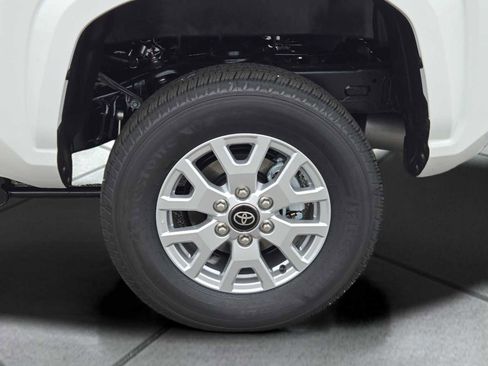 New 2026 Toyota Tacoma SR5 AWD/4WD image 12