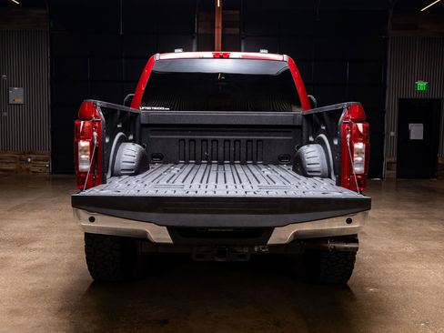 Used 2021 Ford F250 XLT w/ XLT Premium Package image 9