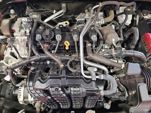 Used 2025 Nissan Altima 2.5 SV FWD image 30