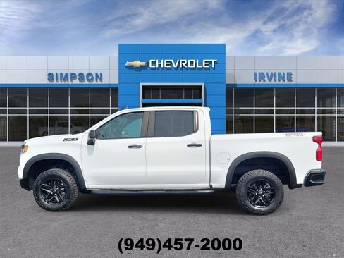 Used 2024 Chevrolet Silverado 1500 LT Trail Boss w/ Protection Package AWD/4WD image 5