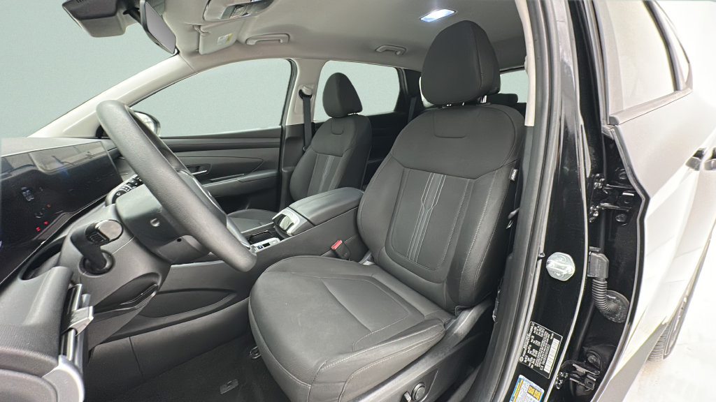 Used 2025 Hyundai Tucson SEL FWD image 13