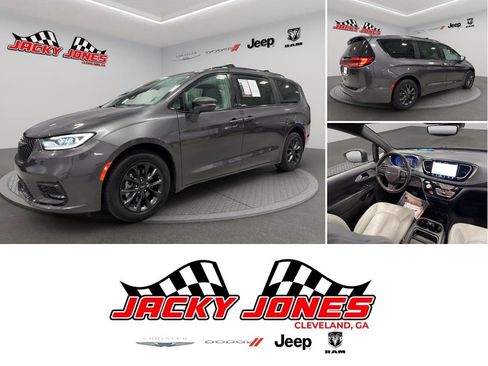 Used 2021 Chrysler Pacifica Touring w/ S Appearance Package image 1