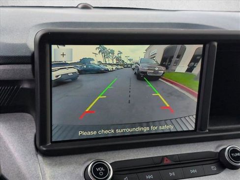 Used 2023 Ford Maverick XLT image 14